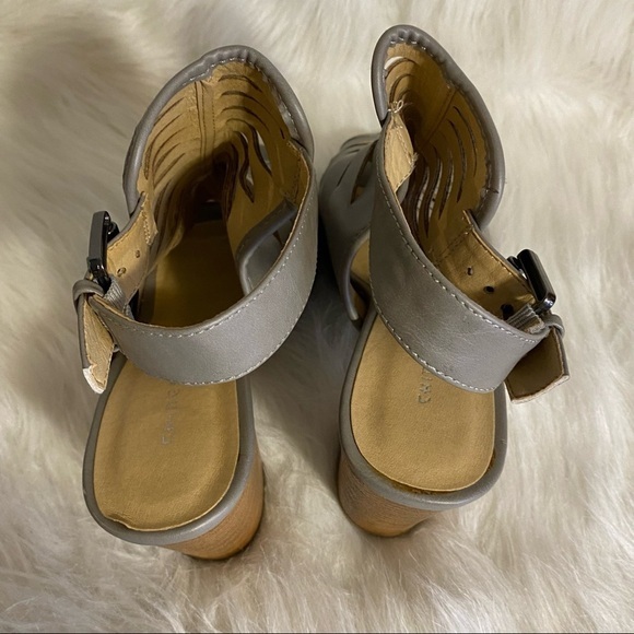 Chinese Laundry Shoes Women’s Size 8.5‎  Heel Buckle Strap Gray Open Toe - Picture 9 of 9